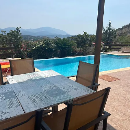 Karavaki Villa Lixouri