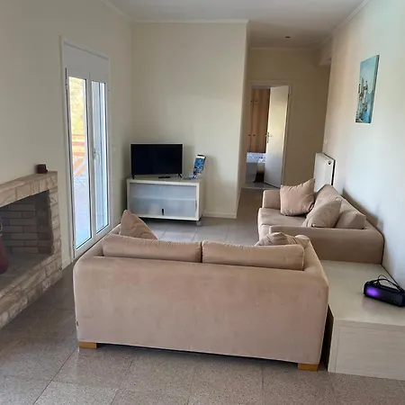 Villa Karavaki *